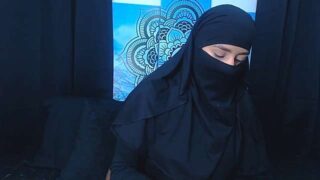 Farisha_Manzur nude pussy closeups on cam for live sex video chat