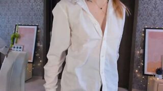 KitanaKati nude pussy closeups on cam for live sex video chat