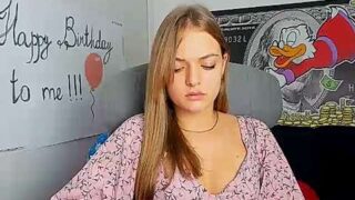 lizik nude pussy closeups on cam for live sex video chat