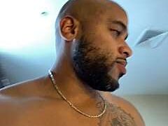 Rollerman610 nude pussy closeups on cam for live sex video chat
