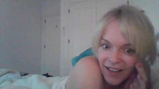 WetAdriana nude pussy closeups on cam for live sex video chat