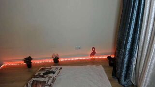 Lulu_chan nude pussy closeups on cam for live sex video chat