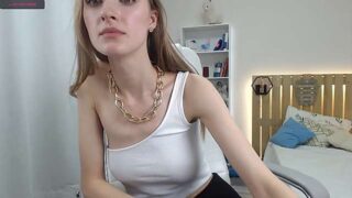 Michelle_Jamal nude pussy closeups on cam for live sex video chat