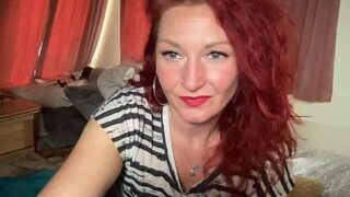 Rita_Diamond nude pussy closeups on cam for live sex video chat