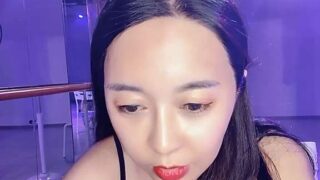 Susan-001 nude pussy closeups on cam for live sex video chat
