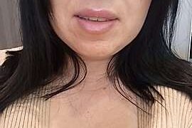 Adelaidahot nude pussy closeups on cam for live sex video chat