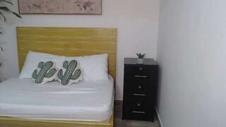 ari_1131 nude pussy closeups on cam for live sex video chat
