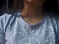 Cute–Pari nude pussy closeups on cam for live sex video chat