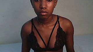 Ebony_Mad nude pussy closeups on cam for live sex video chat