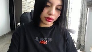 Lia-H nude before cam – live sex chat