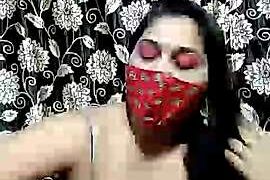 Yourshilpa123 nude pussy closeups on cam for live sex video chat