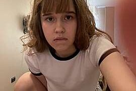 HornyGirlH nude pussy closeups on cam for live sex video chat