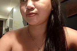 Bella-Naughty nude pussy closeups on cam for live sex video chat
