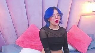 DollyBubbles nude before cam – live sex chat