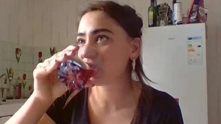 Dyta nude pussy closeups on cam for live sex video chat