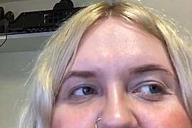VivianWayne nude pussy closeups on cam for live sex video chat