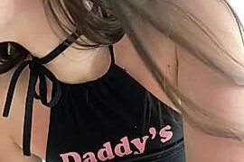 WonderFeel nude pussy closeups on cam for live sex video chat