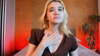 Katherine_Sorrento nude pussy closeups on cam for live sex video chat