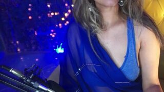 Ayesha-Singhania nude pussy closeups on cam for live sex video chat