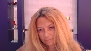 Lucy__Kim nude pussy closeups on cam for live sex video chat