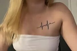 Spicyy420 nude pussy closeups on cam for live sex video chat