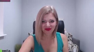 Mary_Kingsly nude pussy closeups on cam for live sex video chat