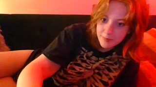 edgybutsoft nude pussy closeups on cam for live sex video chat