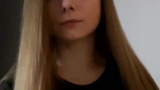 JuliaMiln nude pussy closeups on cam for live sex video chat