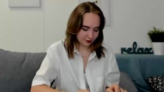 Karol-Lina nude pussy closeups on cam for live sex video chat