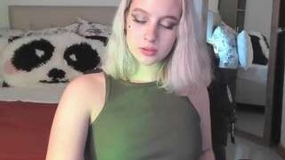 Kuromi-doll nude before cam – live sex chat