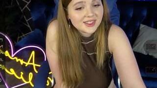 AfinasAmour nude before cam – live sex chat