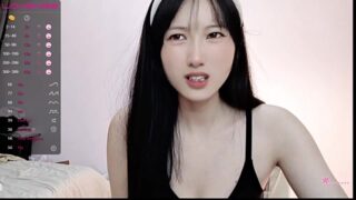 Jiuyue_ nude pussy closeups on cam for live sex video chat