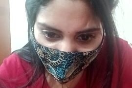 Ria-Moni nude pussy closeups on cam for live sex video chat