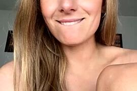 _Evelyn__ nude pussy closeups on cam for live sex video chat