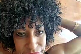 Goldenlace nude pussy closeups on cam for live sex video chat