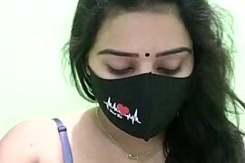 Lettle_Priya nude pussy closeups on cam for live sex video chat