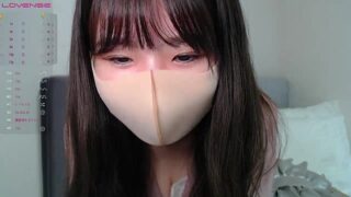 _MiuMiu_ nude pussy closeups on cam for live sex video chat