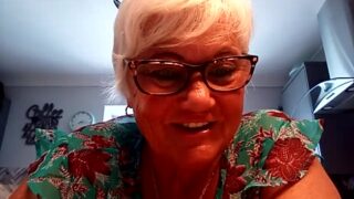 suesinner nude pussy closeups on cam for live sex video chat