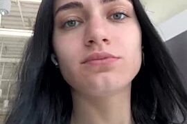 Alexa_flexA nude pussy closeups on cam for live sex video chat