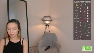 BellaLadies nude pussy closeups on cam for live sex video chat