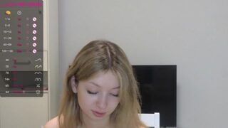 EvaJams nude pussy closeups on cam for live sex video chat