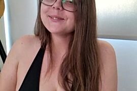 Lea_Lovebird nude pussy closeups on cam for live sex video chat