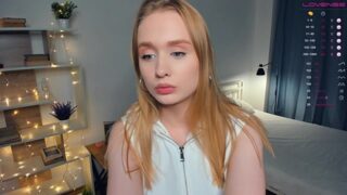 MaaryJonnes nude pussy closeups on cam for live sex video chat