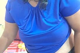 Suzzy-SL nude pussy closeups on cam for live sex video chat
