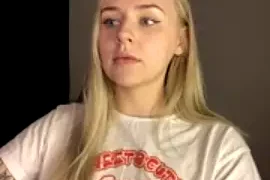 blueberry_eyess nude pussy closeups on cam for live sex video chat