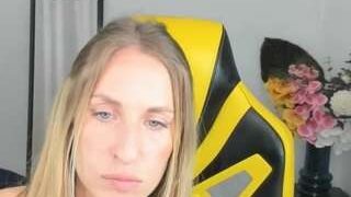 CarrieBradshaw nude before cam – live sex chat
