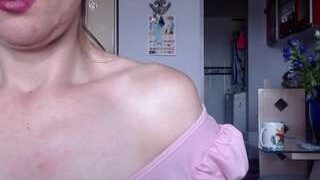 Esmeralda-sweet nude before cam – live sex chat