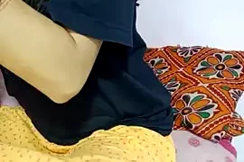 GujratiBhabi nude pussy closeups on cam for live sex video chat