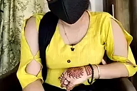 leena_hot nude pussy closeups on cam for live sex video chat