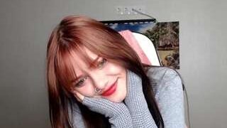 MollyColins nude before cam – live sex chat